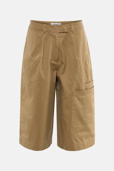 Beige short van TOPSHOP met plooien, rechte pijpen en een opgestikte zak.