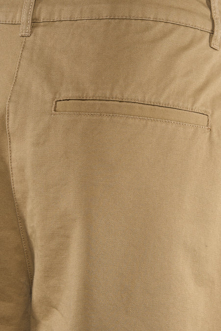 Short beige TOPSHOP avec poche passepoilée à l'arrière et structure côtelée diagonale.