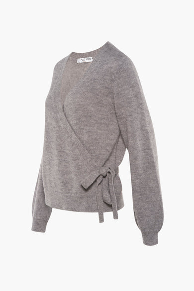 Grijze trui van PULZ JEANS met overslag, lange mouwen en strikdetail.
