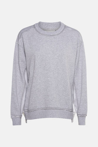 Grijze sweater van PULZ, met ronde hals en een raw-edge zoom.