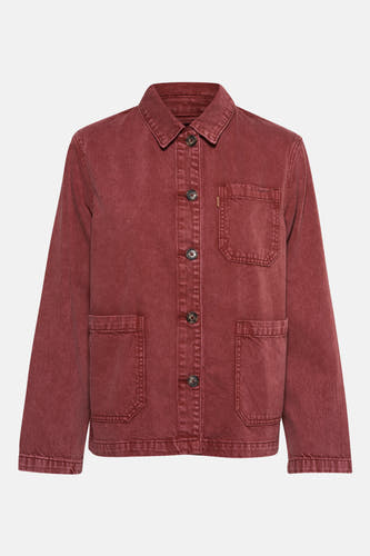 Rode jeansjas van PULZ met knoopsluiting, zakken en een klassieke kraag.
