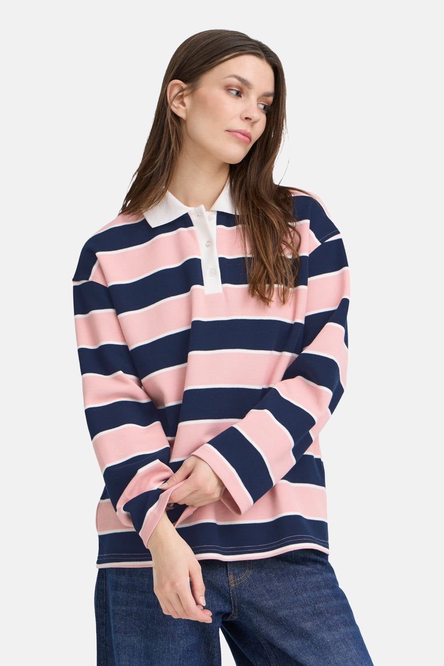 Multikleurige sweater van PULZ, met roze en marineblauwe strepen en lange mouwen.
