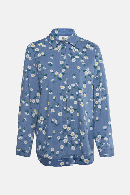 Blauw overhemd met lange mouwen van Terra di Siena, bedrukt met madeliefjes.