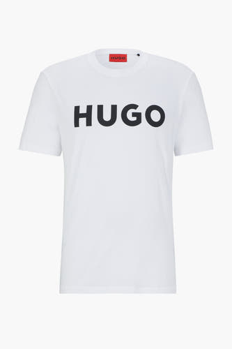 T-shirt blanc HUGO avec impression noire de la marque sur l'avant.