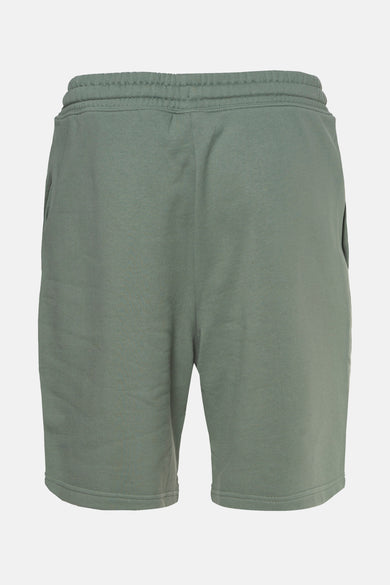 Groene joggingbroek kort, sportkleding.

