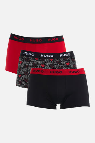 Meerkleurige boxershorts van HUGO, met een rode, een zwarte en een geprinte variant met hartjes en logo's.
