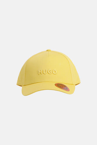 Gele pet van HUGO, met een geborduurd logo op de voorkant.