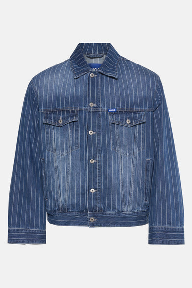 Denim jeansjas in middenblauw, van HUGO BLUE, met een verticaal gestreept patroon en knoopsluiting.