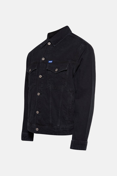 Donkerblauwe jeansjas van HUGO BLUE met zilverkleurige knopen en opgestikte zakken.