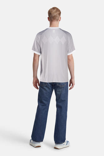 Grijs T-shirt van HUGO met geometrisch ruit- en strepenpatroon en witte kraag- en mouwzomen, rugzicht.