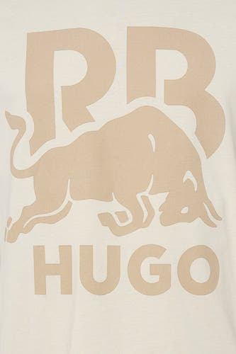 Ecru T-shirt met korte mouwen van HUGO met een grafische print van een stier en tekst.