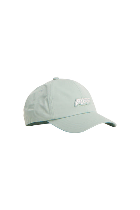 Casquette vert clair de HUGO BOSS ORANGE avec logo BOSS brodé sur le devant, vue latérale.