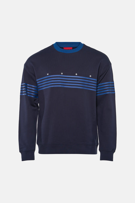 Donkerblauwe ronde hals sweater van HUGO met blauwe strepen en witte letters op borst, front view