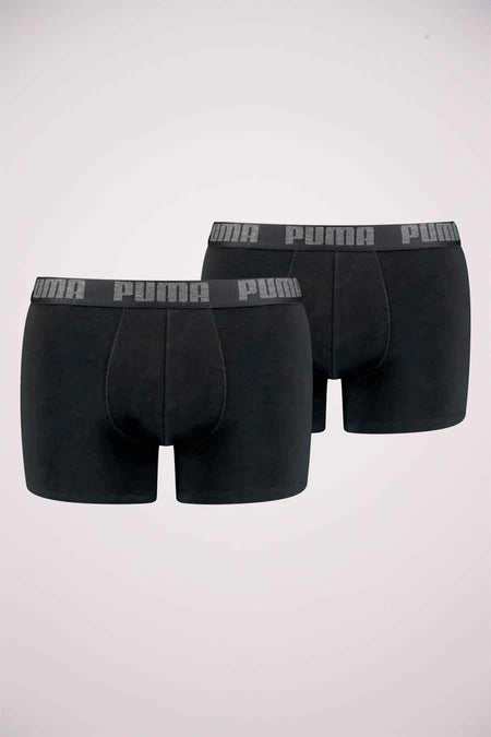 Zwarte boxers van PUMA in een set van twee, met een grijze tailleband met herhaald PUMA-logo.