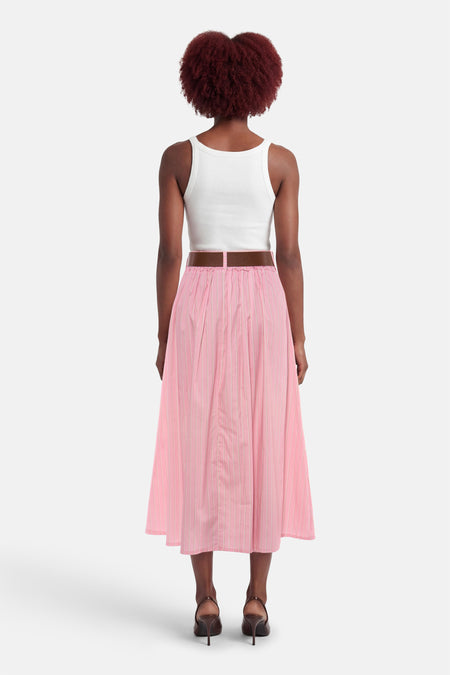 Roze rok van Terra di Siena, met verticale strepen en een bruine riem.