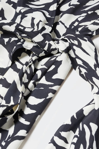 Robe &agrave; manches longues - noir - MANGO