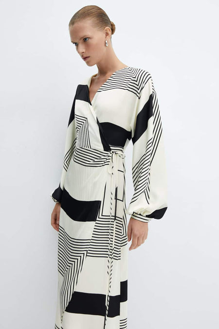 Kleedje met lange mouwen - beige