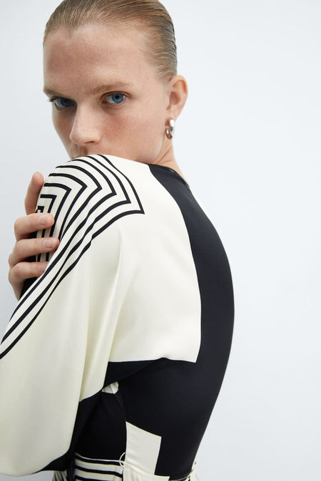 Kleedje met lange mouwen - beige