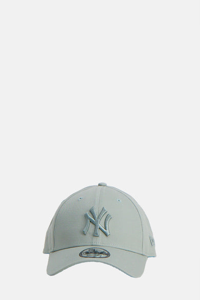 Groene pet van New Era met het Yankees logo op de voorkant.