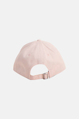 Roze pet van NEW ERA, met een verstelbare band aan de achterkant.