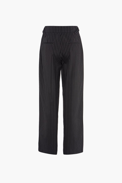 Grijze broek van 24 colours met een krijtstreepdessin en broekzakken aan de achterkant.