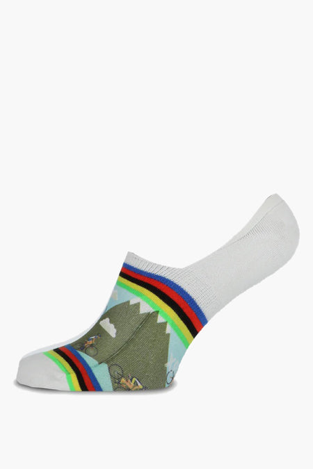 Witte sok met kleurrijke regenboogstrepen en bergprint van XPOOOS, side view, casual stijl