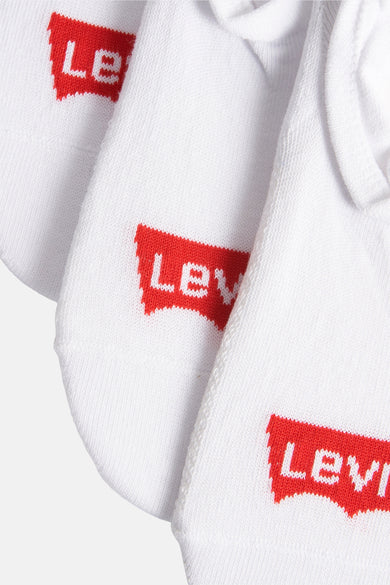 Witte sneakersokken van Levi's® met herkenbaar logo detail in rood.