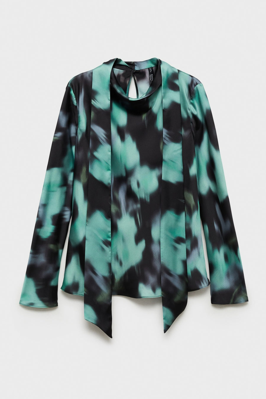 Multikleurige blouse met lange mouwen van MANGO, met een abstract, vlekkerig patroon en een strikdetail aan de hals.
