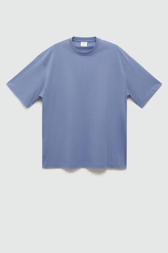 Paars T-shirt met korte mouwen van MANGO, op een witte achtergrond.
