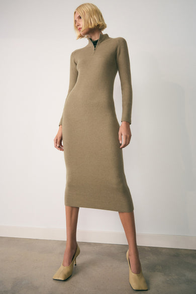 Kleedje met lange mouwen - bruin