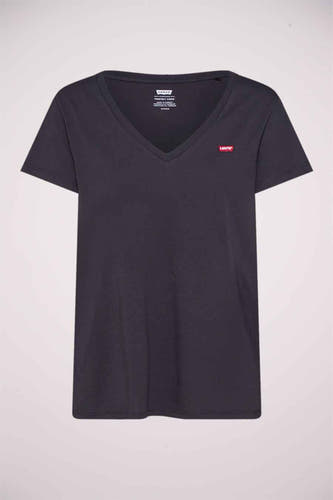 T-shirt noir à manches courtes de Levi's, avec un col V et un petit logo de marque rouge sur la poitrine.