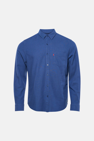 Blauw overhemd met lange mouwen van Levi's, met een borstzak en knoopsluiting.