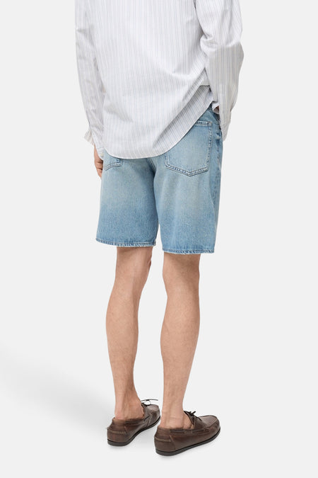 Short - light blue denim