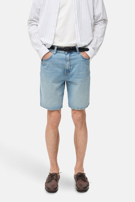 Short - light blue denim