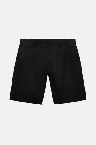 Zwarte short van MANGO, effen en met een subtiele textuur.