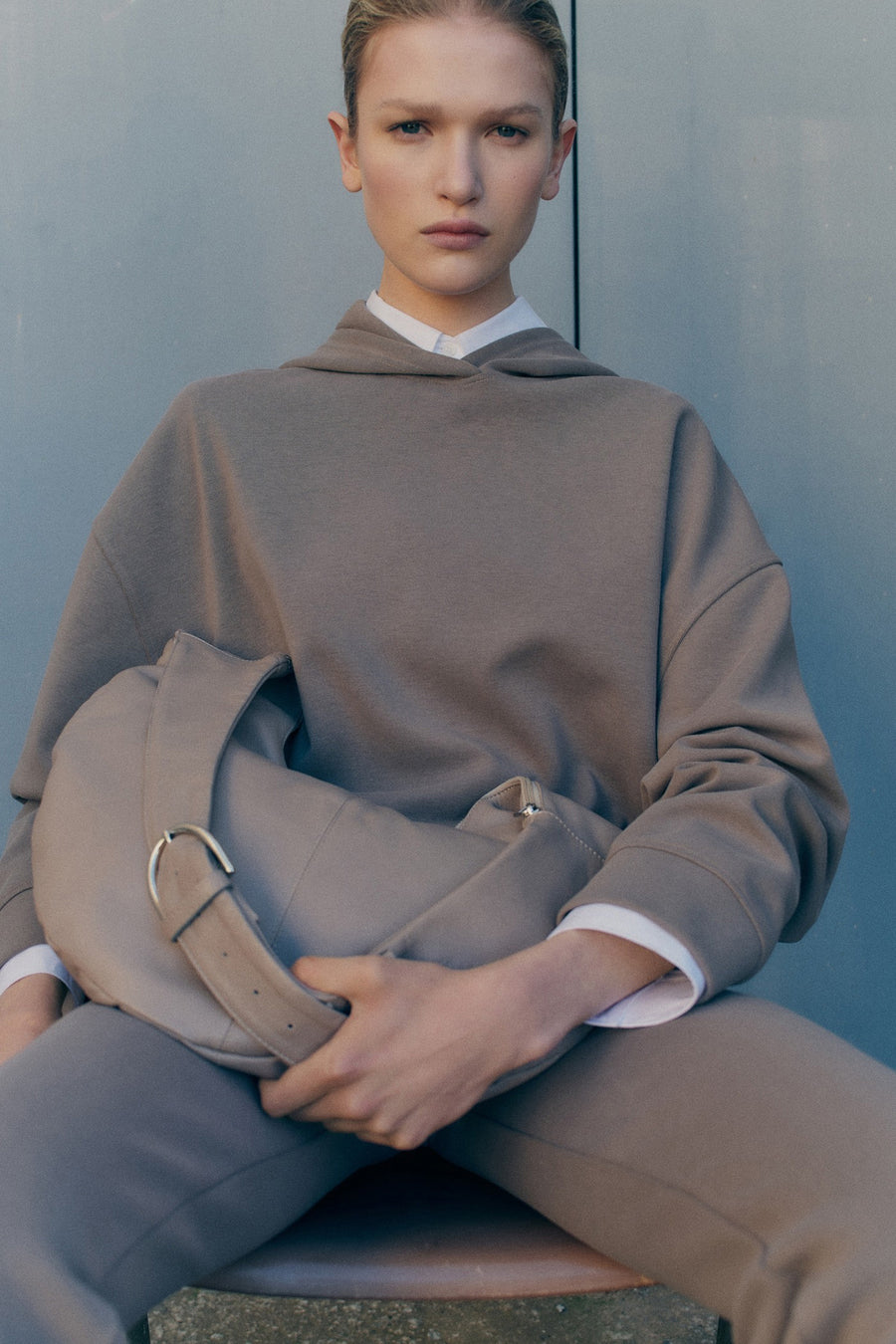 Sweater met kap - bruin - MANGO