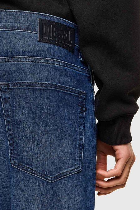 Jean &agrave; coupe carrot - bleu