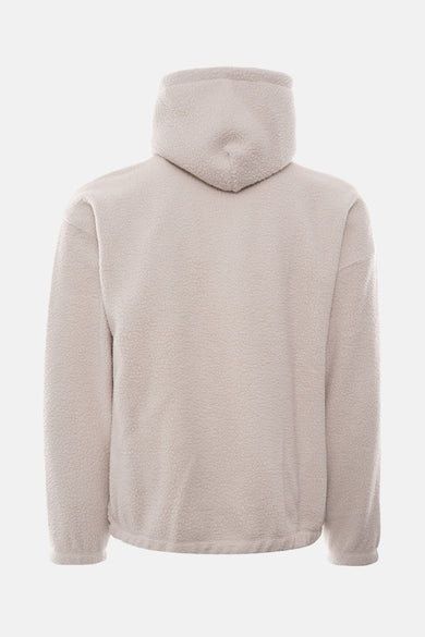 Beige sweater met kap van Levi's®, met een zachte teddy textuur, gezien vanaf de achterkant.
