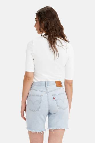 Wit T-shirt met korte mouwen van Levi's, gezien van achteren.