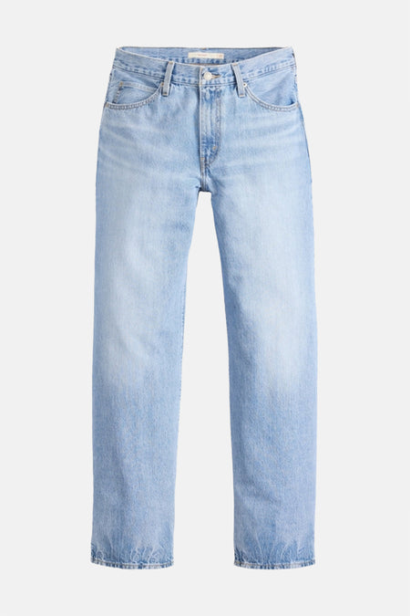 Lichtblauwe rechte jeans van Levi's®, met een relaxte pasvorm en gerafelde zoom.