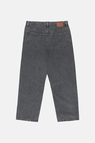 Jeans straight in middengrijs denim van Levi's®, met achterzakken en een leren merklabel op de tailleband.
