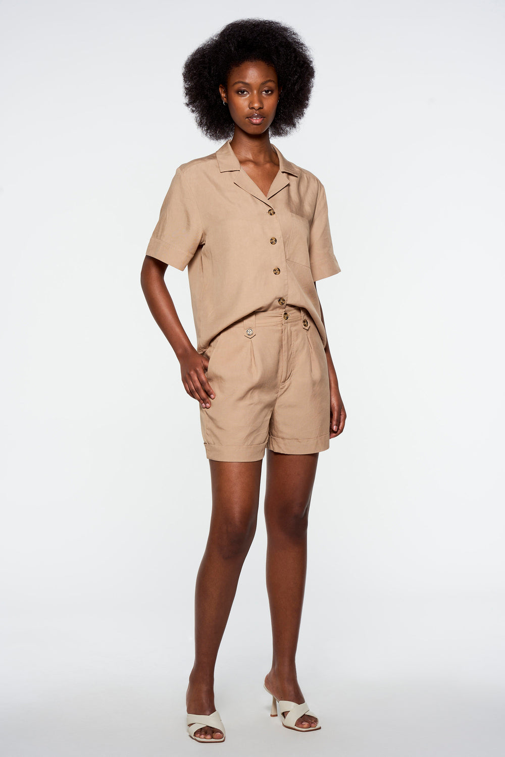 Chemisier (manches courtes) Beige - Astrid Black Label