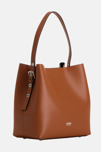 Sac orange Astrid Black Label, avec une bandoulière ajustable et des détails argentés.