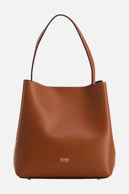 Oranje handtas van Astrid Black Label met een gladde afwerking en lange hengsels.
