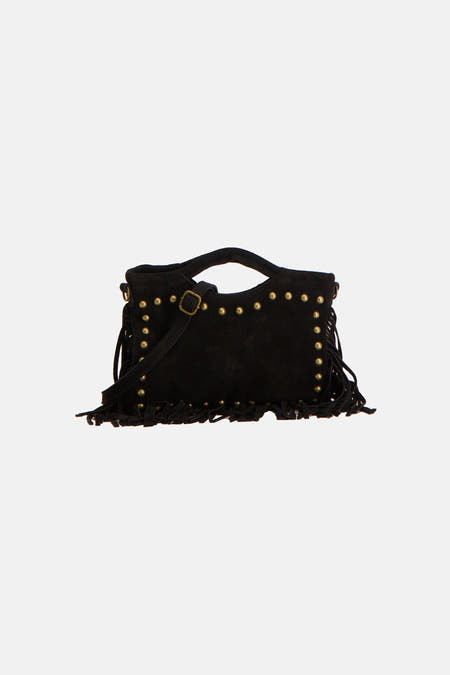 Zwarte handtas van Astrid Black Label, versierd met gouden studs en voorzien van franjes aan de onderkant.