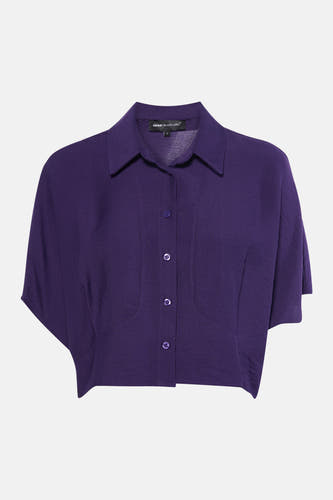 Paarse blouse met korte mouwen van Astrid Black Label, met knoopsluiting en een subtiele textuur.