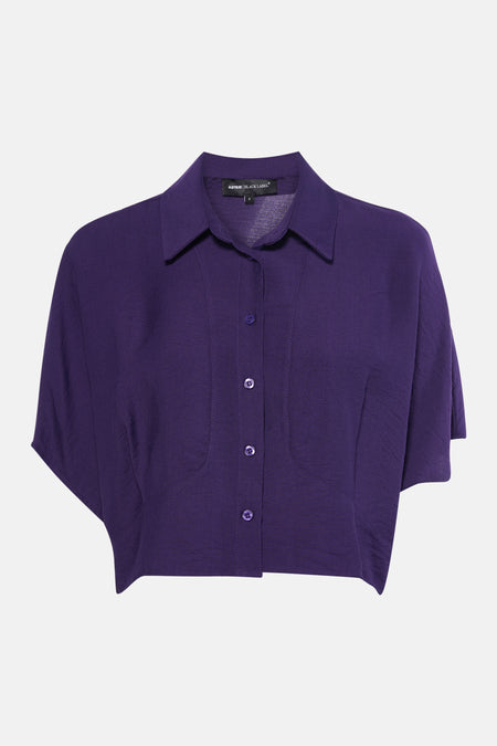 Paarse blouse met korte mouwen van Astrid Black Label, met knoopsluiting en een subtiele textuur.