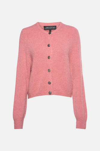 Roze gilet van Astrid Black Label, met knoopsluiting en fijngebreide textuur.