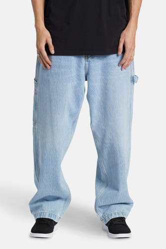 Jeans wide van lichtblauw denim van DC SHOES, met een wijde pijp en zakken aan de zijkant.
