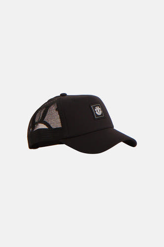 Casquette noire d'ELEMENT avec une structure en maille à l'arrière et un patch logo à l'avant.